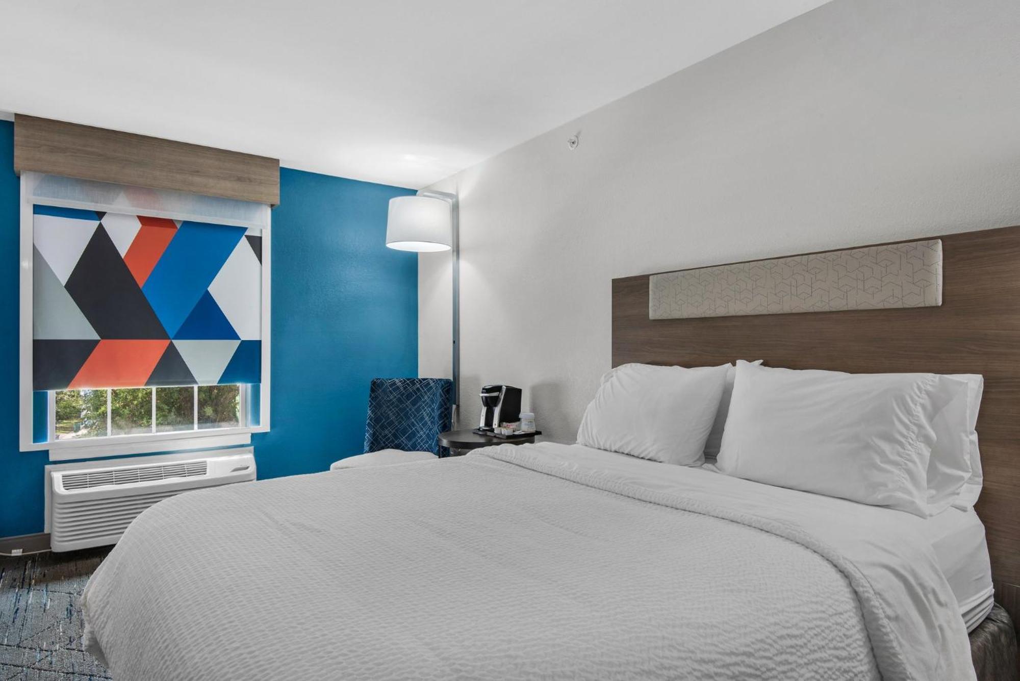 Holiday Express E - Commons Mall Area By Ihg 2* Destin