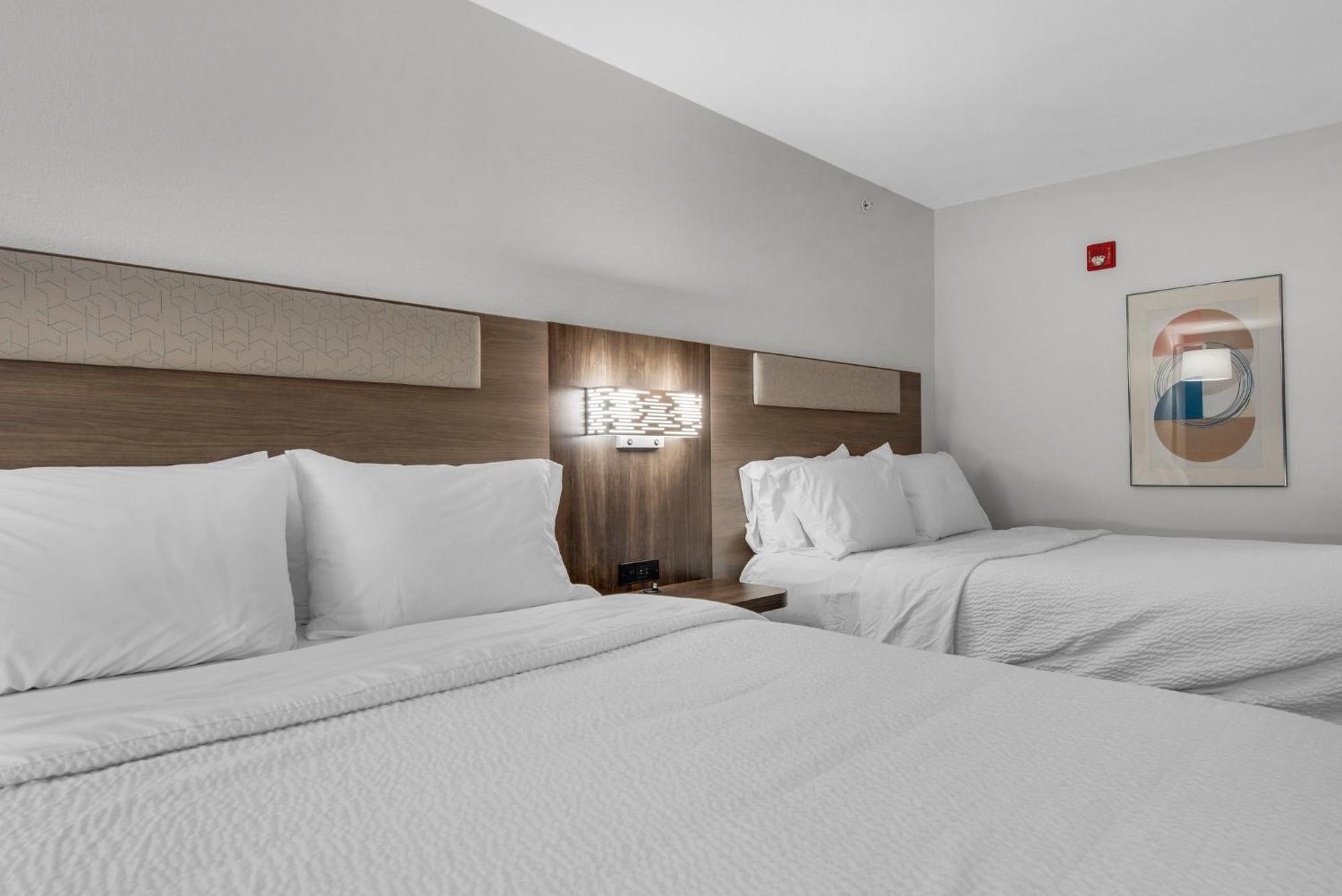 Holiday Express E - Commons Mall Area By Ihg Hotel Destin