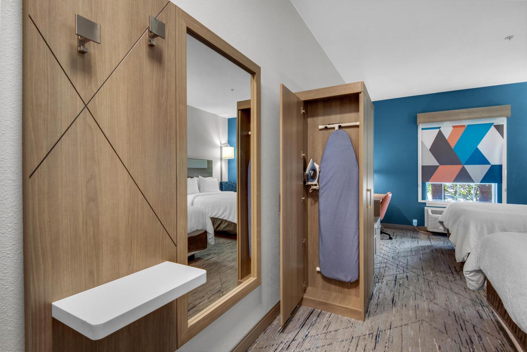 Holiday Express E - Commons Mall Area By Ihg Hotel Destin