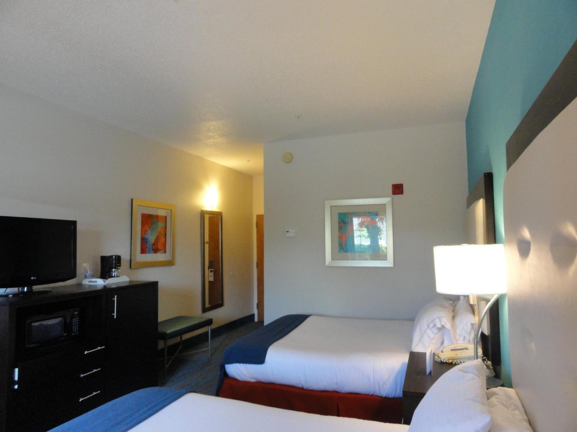 Hotel Holiday Express E - Commons Mall Area By Ihg 2*
